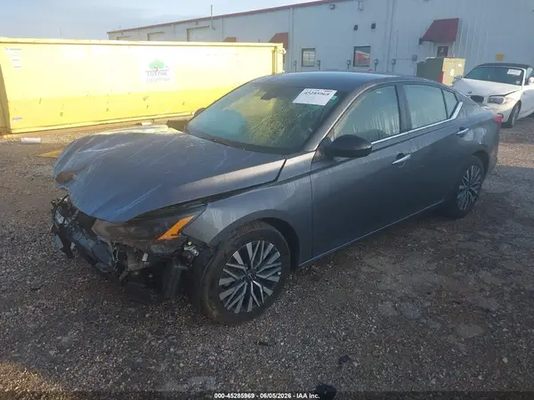 1N4BL4DV0SN314059 2025 NISSAN ALTIMA - Image 2