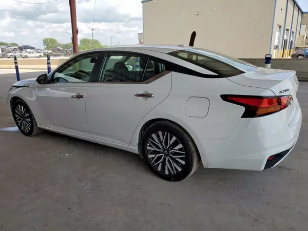 1N4BL4DV0SN317303 2025 NISSAN ALTIMA - Image 2