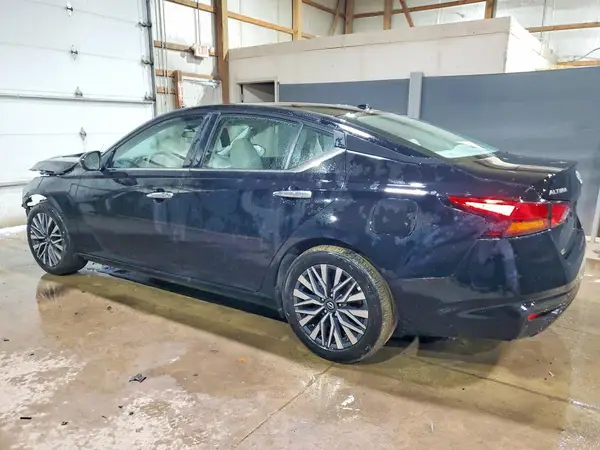 1N4BL4DV0SN329256 2025 NISSAN ALTIMA - Image 2
