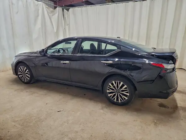 1N4BL4DV0SN344288 2025 NISSAN ALTIMA - Image 2