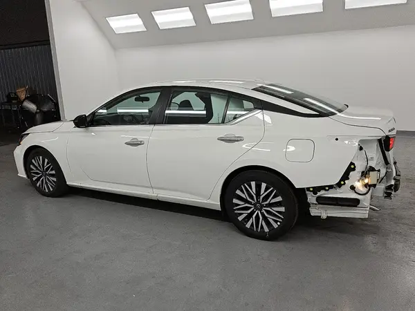 1N4BL4DV0SN348325 2025 NISSAN ALTIMA - Image 2
