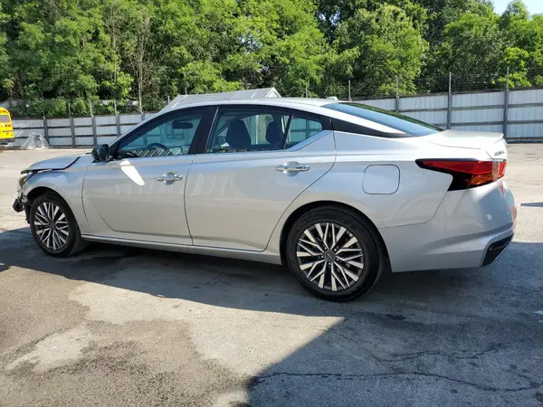1N4BL4DV0SN349135 2025 NISSAN ALTIMA - Image 2