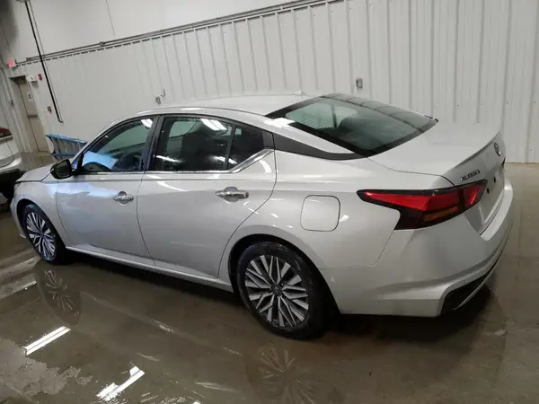 1N4BL4DV0SN353752 2025 NISSAN ALTIMA - Image 2