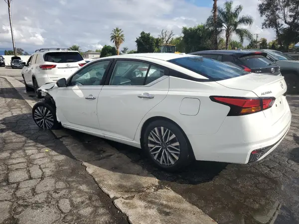 1N4BL4DV0SN353802 2025 NISSAN ALTIMA - Image 2