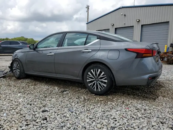 1N4BL4DV0SN362242 2025 NISSAN ALTIMA - Image 2
