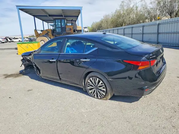 1N4BL4DV0SN363472 2025 NISSAN ALTIMA - Image 2