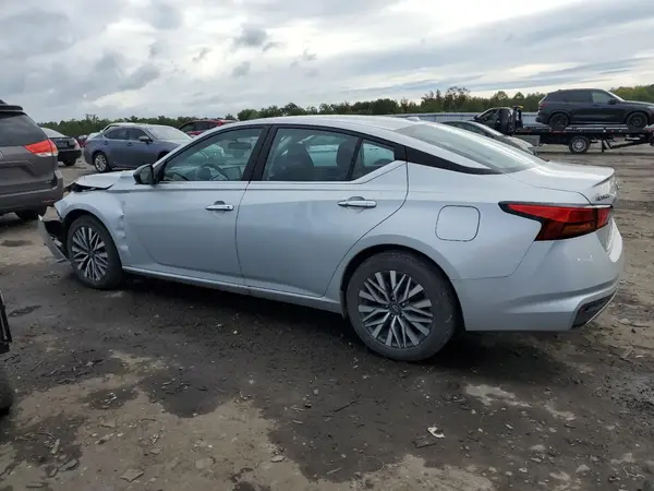 1N4BL4DV0SN365447 2025 NISSAN ALTIMA - Image 2