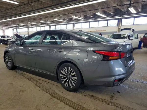 1N4BL4DV0SN368753 2025 NISSAN ALTIMA - Image 2
