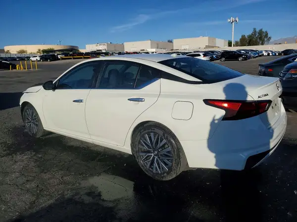 1N4BL4DV0SN376867 2025 NISSAN ALTIMA - Image 2