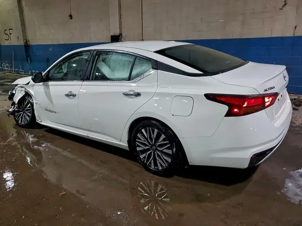 1N4BL4DV0SN376917 2025 NISSAN ALTIMA - Image 2