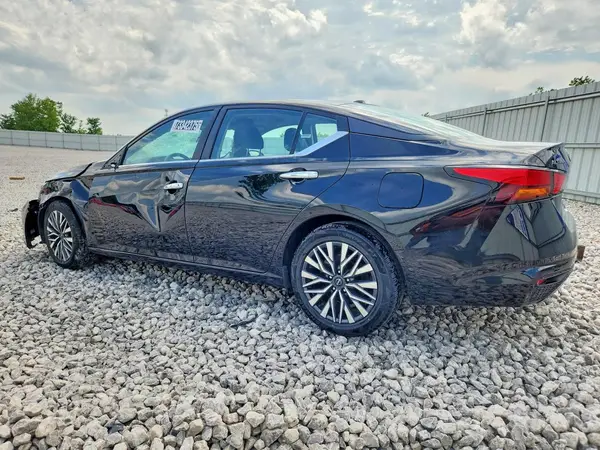 1N4BL4DV0SN376979 2025 NISSAN ALTIMA - Image 2