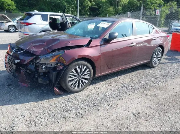 1N4BL4DV0SN378019 2025 NISSAN ALTIMA - Image 2