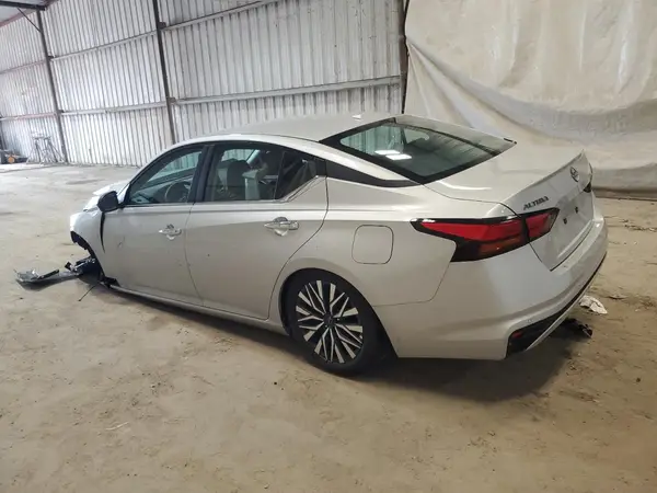 1N4BL4DV0SN378781 2025 NISSAN ALTIMA - Image 2