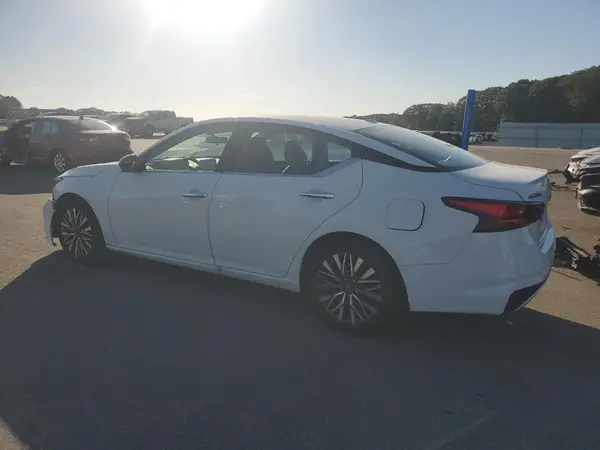 1N4BL4DV0SN379736 2025 NISSAN ALTIMA - Image 2