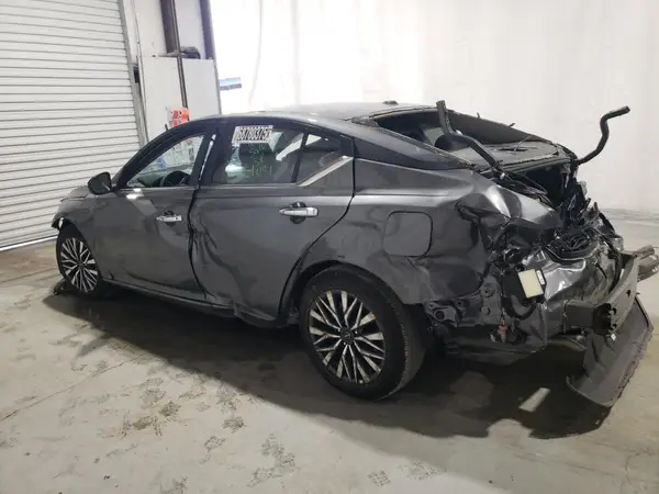 1N4BL4DV0SN383060 2025 NISSAN ALTIMA - Image 2