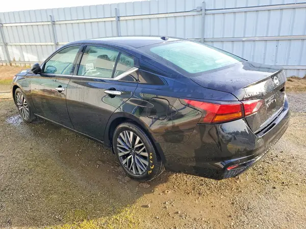 1N4BL4DV0SN384399 2025 NISSAN ALTIMA - Image 2