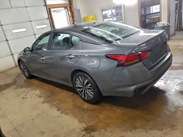 1N4BL4DV0SN389540 2025 NISSAN ALTIMA - Image 2