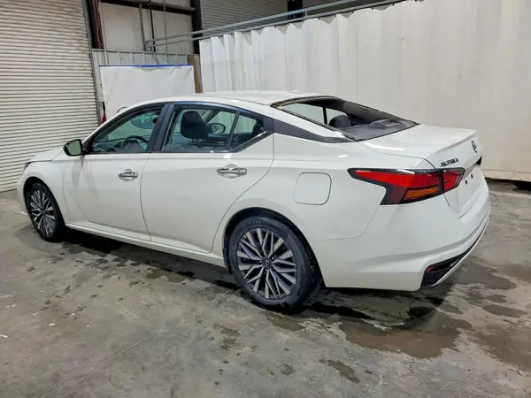1N4BL4DV0SN395922 2025 NISSAN ALTIMA - Image 2