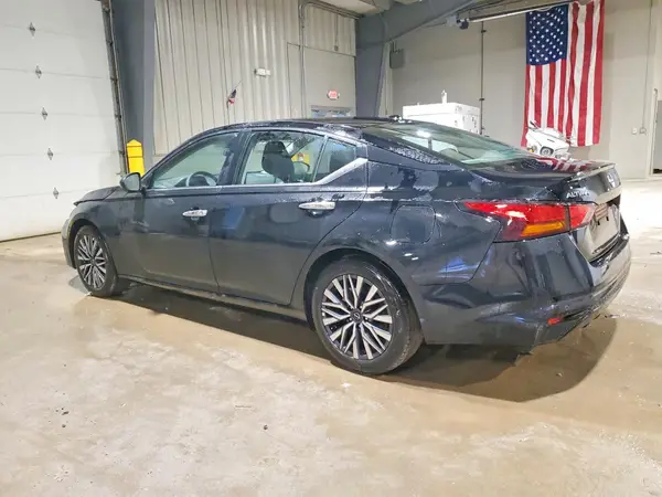 1N4BL4DV0SN402318 2025 NISSAN ALTIMA - Image 2