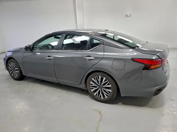 1N4BL4DV0SN404277 2025 NISSAN ALTIMA - Image 2