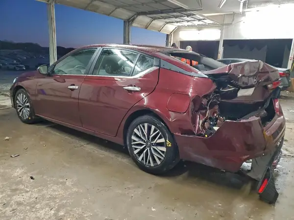 1N4BL4DV0SN411780 2025 NISSAN ALTIMA - Image 2