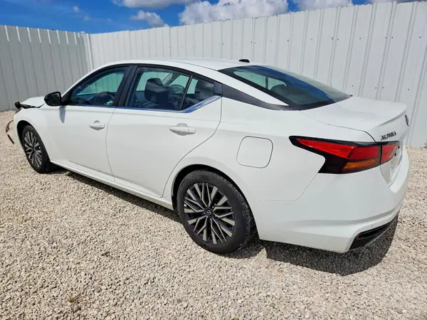 1N4BL4DV0TN311857 2026 NISSAN ALTIMA - Image 2