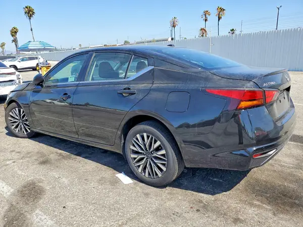 1N4BL4DV0TN312961 2026 NISSAN ALTIMA - Image 2