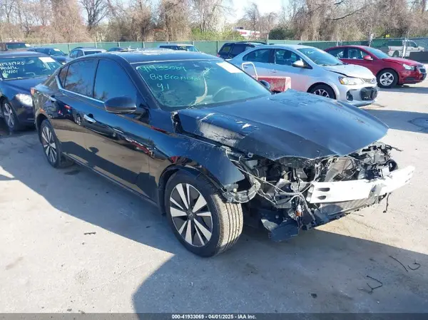 1N4BL4DV1KC104369 2019 NISSAN ALTIMA - Image 1