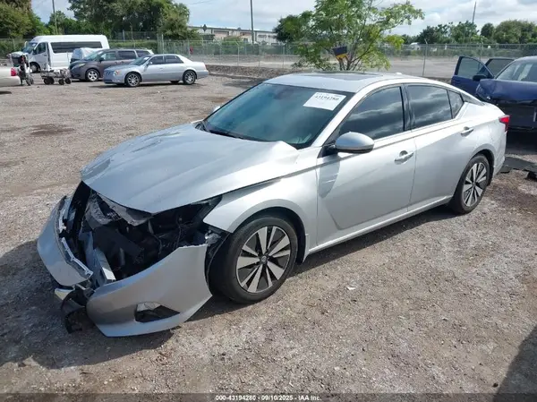 1N4BL4DV1KC113539 2019 NISSAN ALTIMA - Image 2