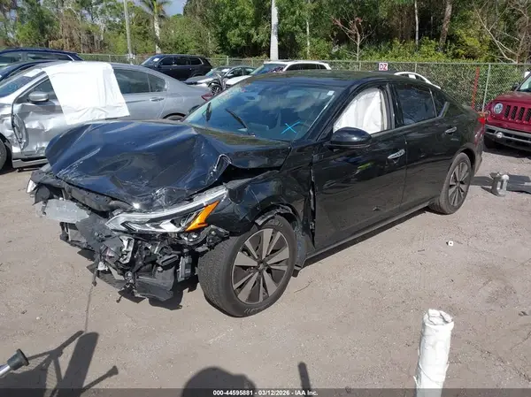 1N4BL4DV1KC132138 2019 NISSAN ALTIMA - Image 2