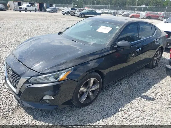 1N4BL4DV1KC137744 2019 NISSAN ALTIMA - Image 2