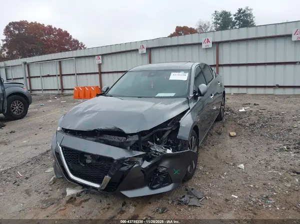 1N4BL4DV1KC143057 2019 NISSAN ALTIMA - Image 2