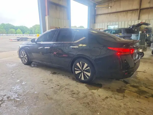 1N4BL4DV1KC148727 2019 NISSAN ALTIMA - Image 2