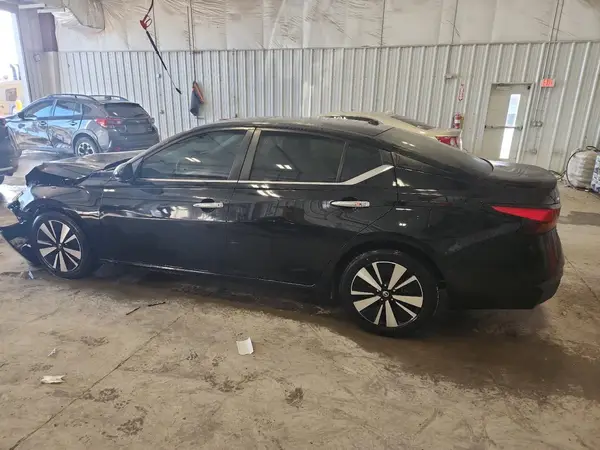 1N4BL4DV1MN349549 2021 NISSAN ALTIMA - Image 2