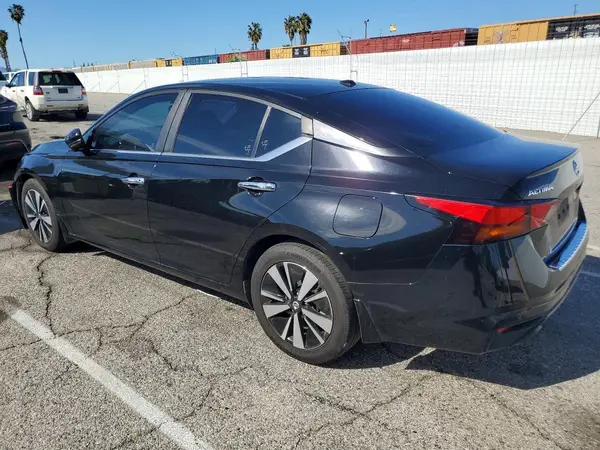 1N4BL4DV1MN384964 2021 NISSAN ALTIMA - Image 2