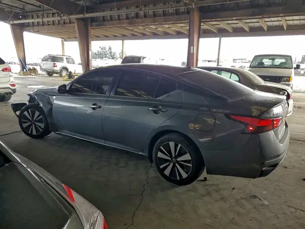 1N4BL4DV1MN391672 2021 NISSAN ALTIMA - Image 2