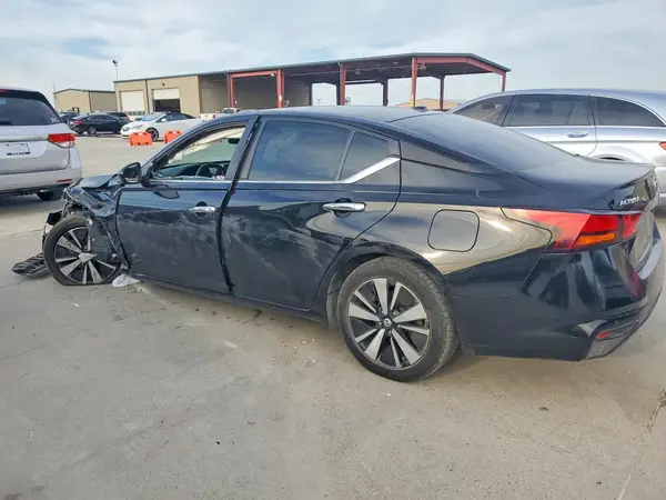 1N4BL4DV1MN412388 2021 NISSAN ALTIMA - Image 2