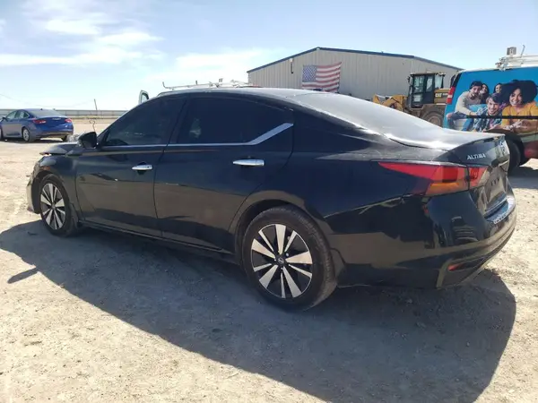 1N4BL4DV1MN414772 2021 NISSAN ALTIMA - Image 2