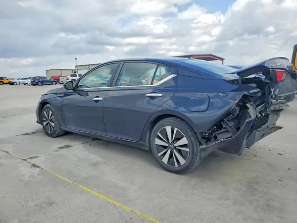 1N4BL4DV1NN333630 2022 NISSAN ALTIMA - Image 2