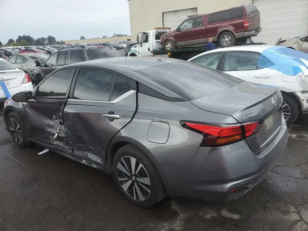 1N4BL4DV1NN397781 2022 NISSAN ALTIMA - Image 2