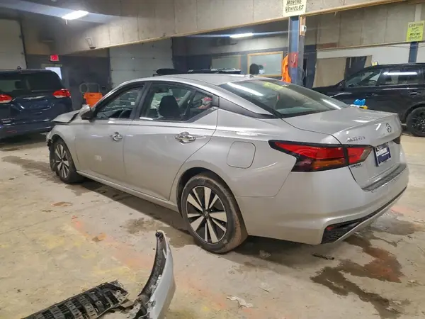 1N4BL4DV1NN406642 2022 NISSAN ALTIMA - Image 2
