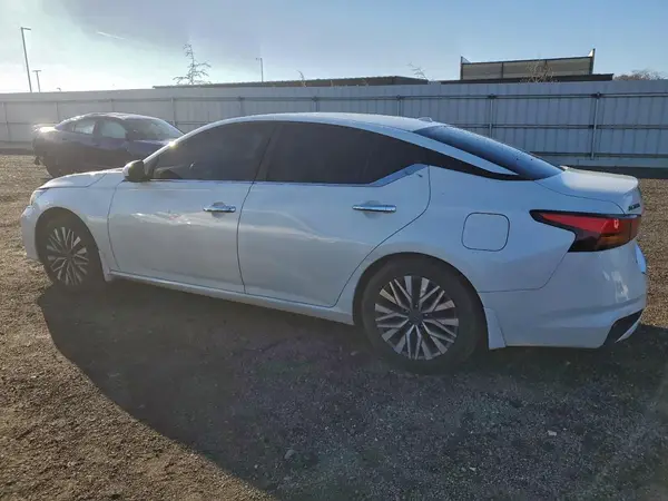 1N4BL4DV1PN303675 2023 NISSAN ALTIMA - Image 2