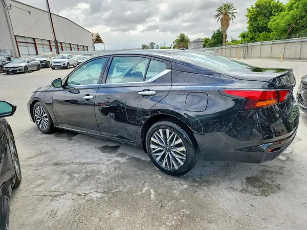 1N4BL4DV1PN336028 2023 NISSAN ALTIMA - Image 2