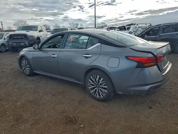 1N4BL4DV1PN337180 2023 NISSAN ALTIMA - Image 2