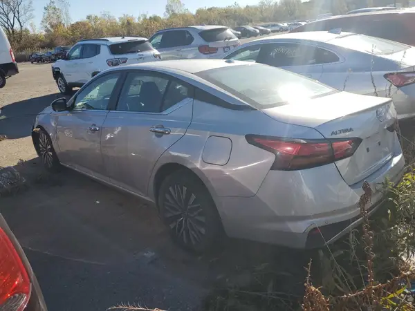 1N4BL4DV1PN350561 2023 NISSAN ALTIMA - Image 2
