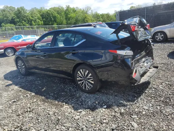 1N4BL4DV1PN358868 2023 NISSAN ALTIMA - Image 2
