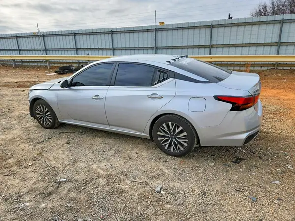 1N4BL4DV1PN373774 2023 NISSAN ALTIMA - Image 2