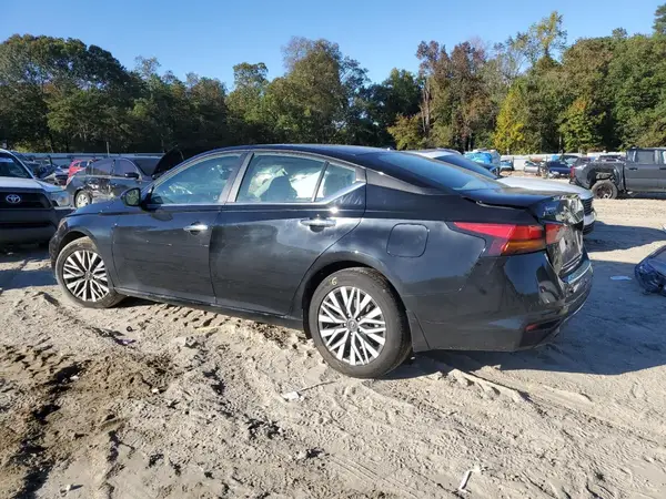 1N4BL4DV1PN375797 2023 NISSAN ALTIMA - Image 2
