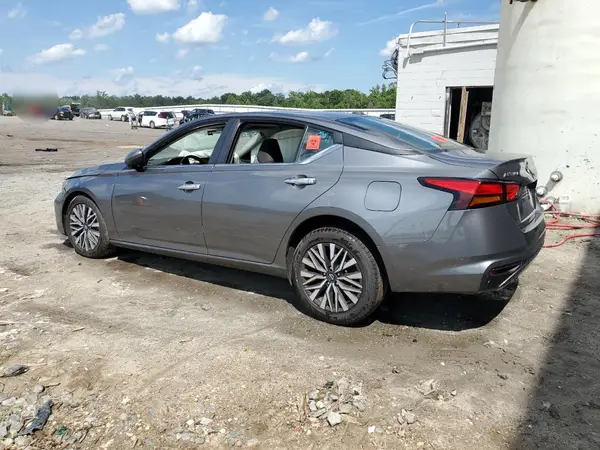 1N4BL4DV1PN377937 2023 NISSAN ALTIMA - Image 2