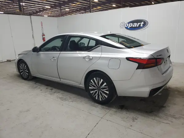 1N4BL4DV1PN386704 2023 NISSAN ALTIMA - Image 2